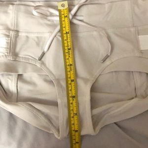 Lululemon Heat it up short